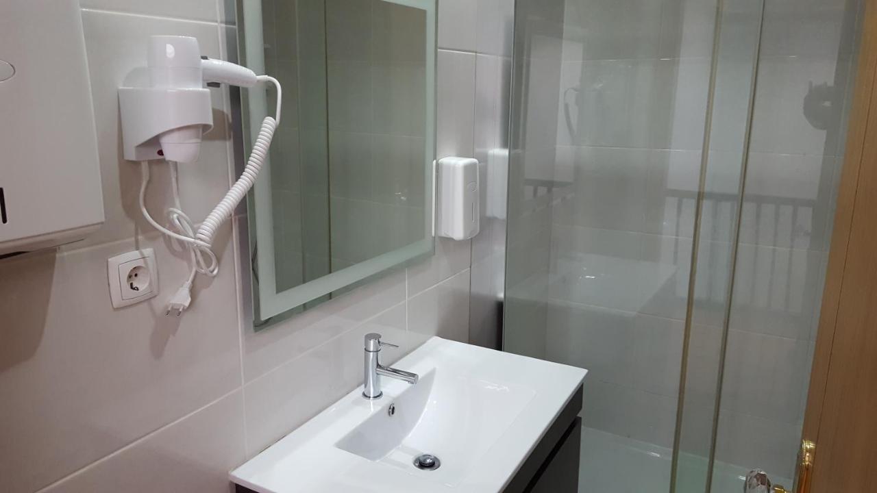 Cool Guesthouse Porto Bagian luar foto